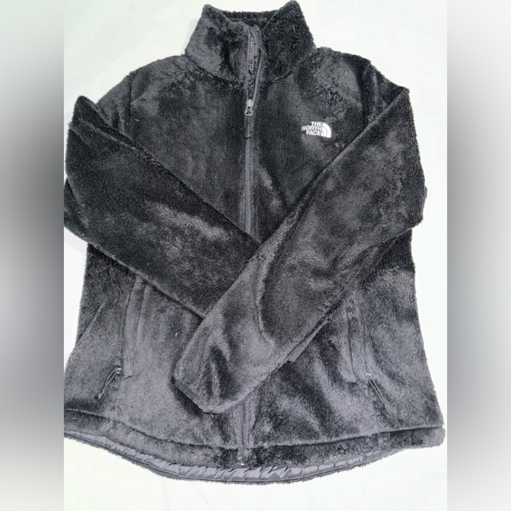 Woman’s north face jacket